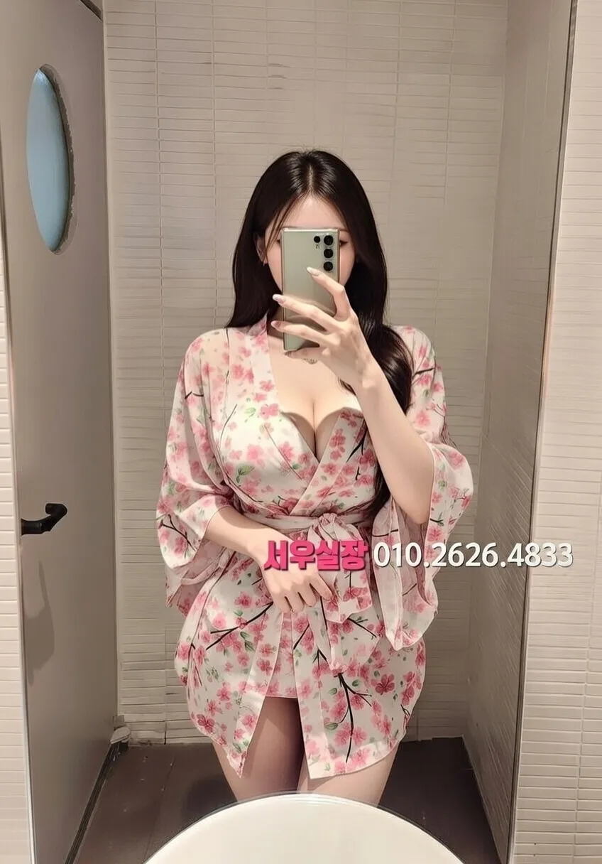 압구정로데오 다국적 프리미엄 라인업 40번 프로필