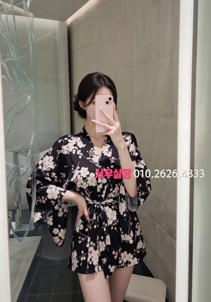 압구정로데오 레깅스룸 프리미엄 라인업 17번 프로필