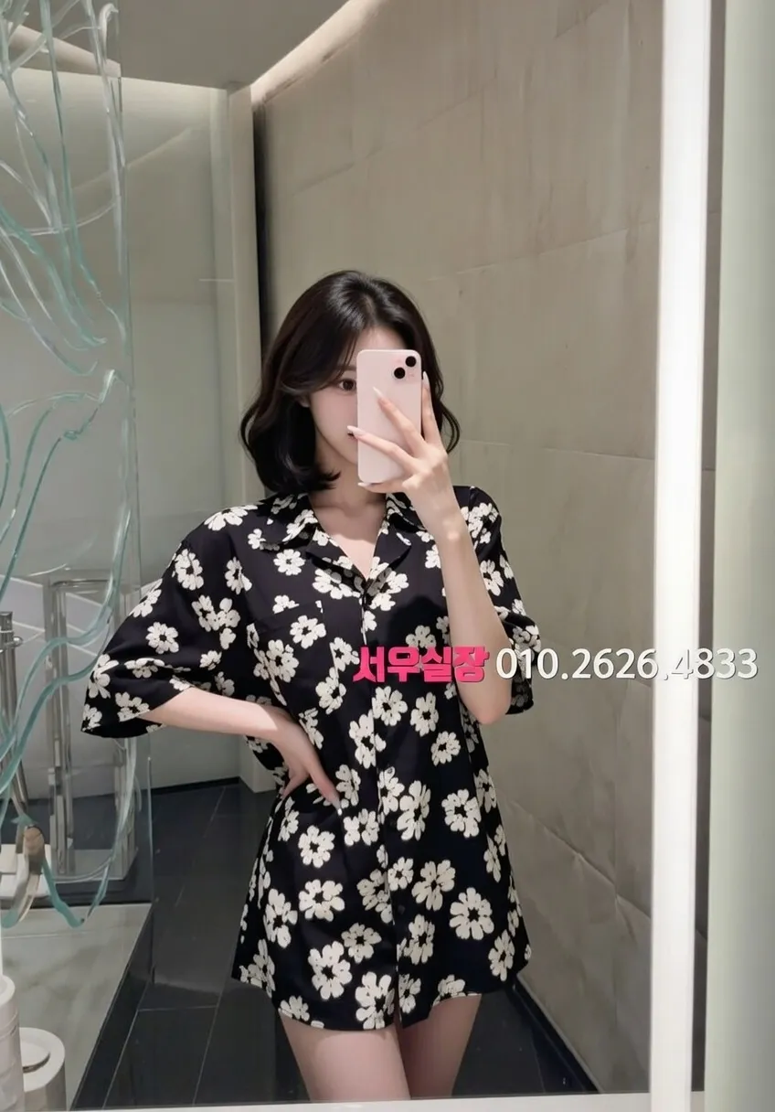 압구정로데오 다국적 프리미엄 라인업 30번 프로필