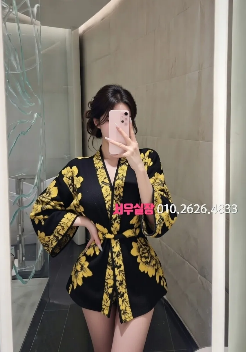 압구정로데오 쓰리노 프리미엄 라인업 2번 프로필