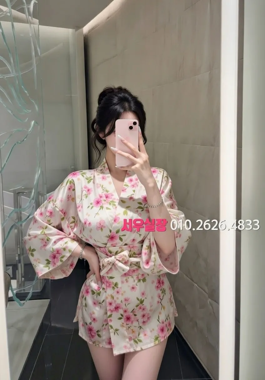 압구정로데오 하이퍼블릭 프리미엄 라인업 30번 프로필